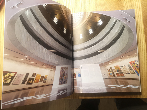 Дама в белом